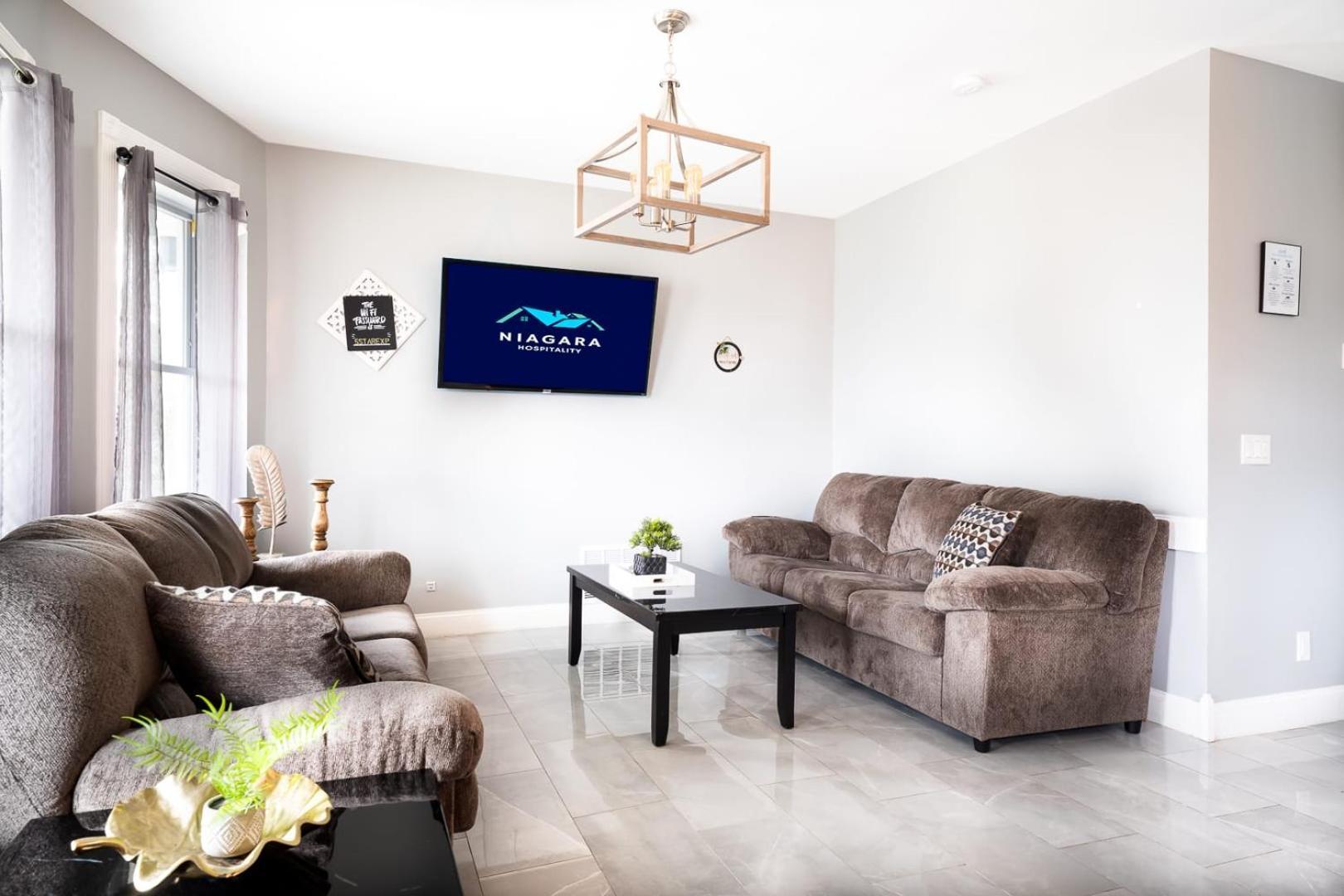 Quiet 4Br Near Niagara Falls & Casino Buitenkant foto